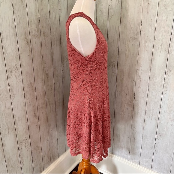 Love J Sleeveless Dress F1 - Picture 3 of 7